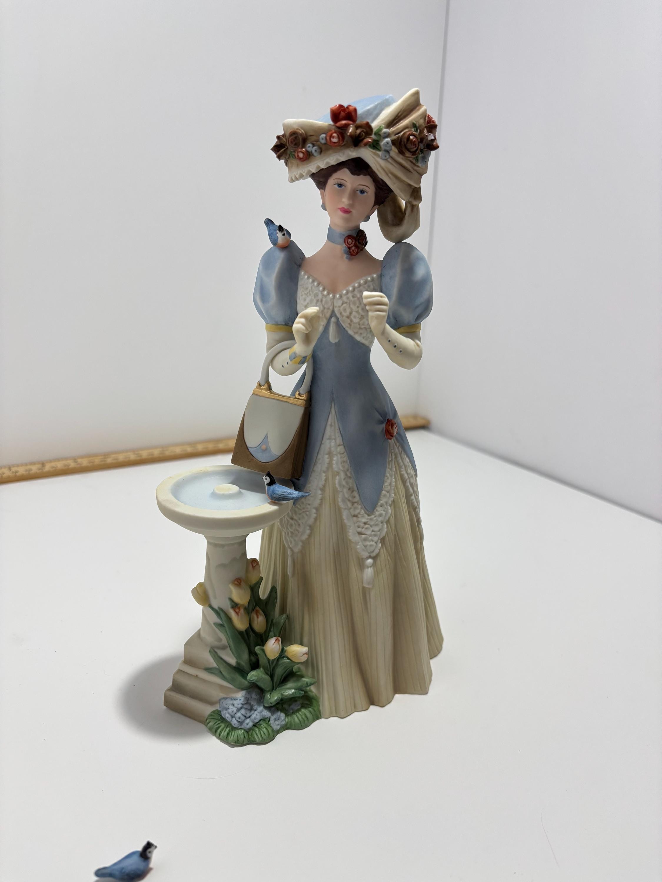 ヴィンテージAVON 黒猫ピンクの猫香水ドーム