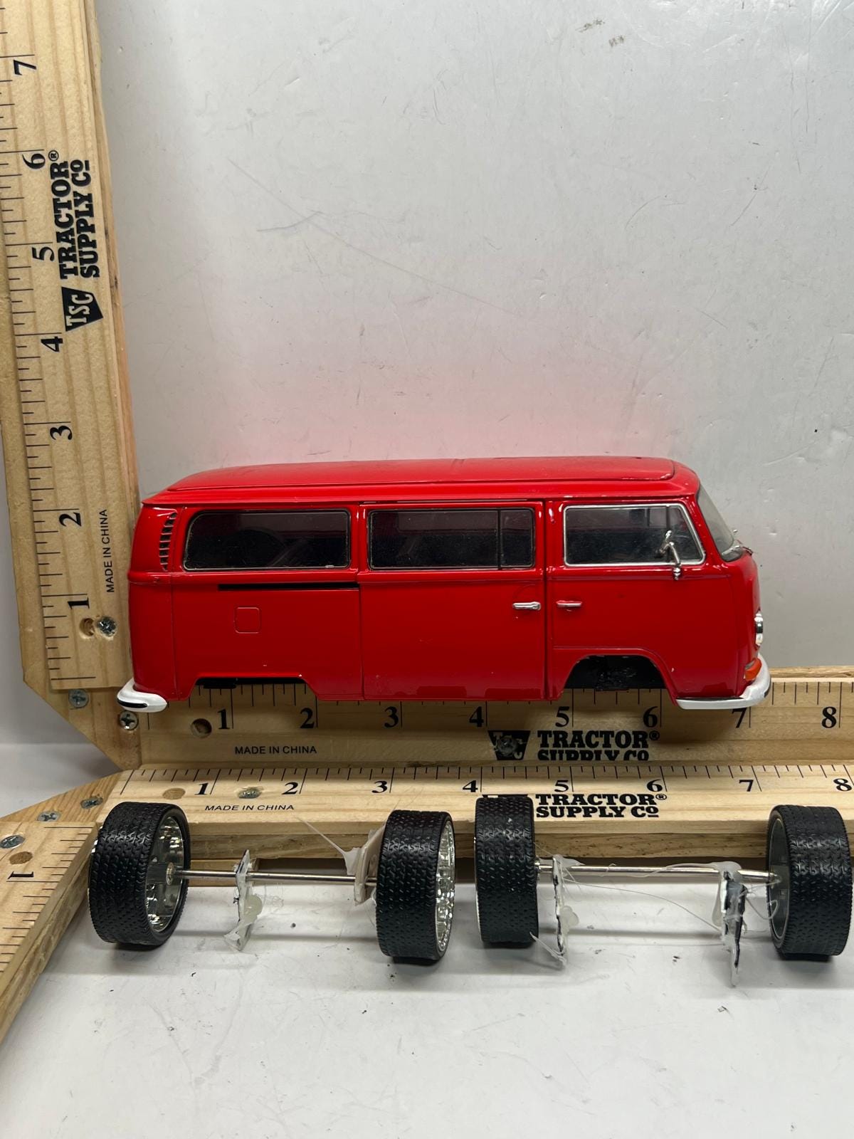 VW T1 Transporter Red Diecast Model 1:32 RMZ City Volkswagen Bus