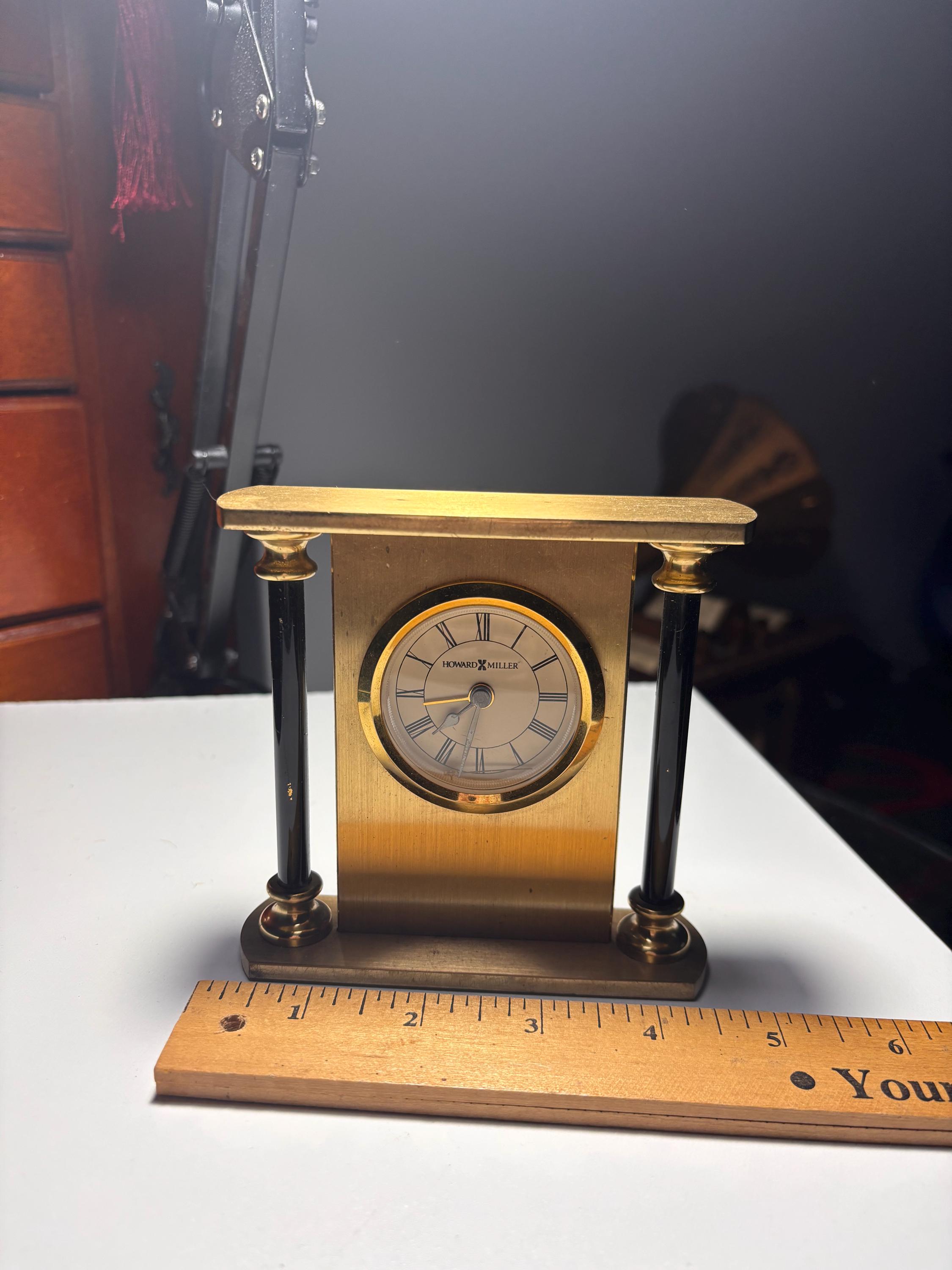 Howard Miller ミニチュアクロック ゴールド/ブラック Howard Miller Small Desk Alarm Clock Black Pillar Column Gold - Etsy