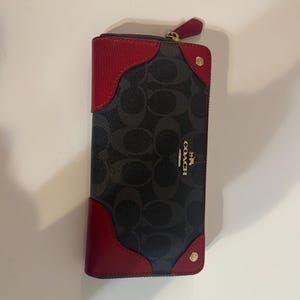 Coach Signature Wallet – Black and Red Zip-Around Leather Wallet