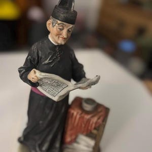 Rare Vintage Italian Capodimonte Pucci Porcelain Figurine