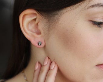 Tiny Silber Ohrstecker Edelstahl | minimalistische Silber Ohrringe | Silber Ohrstecker | geometrische Ohrringe | handgefertigte Ohrringe