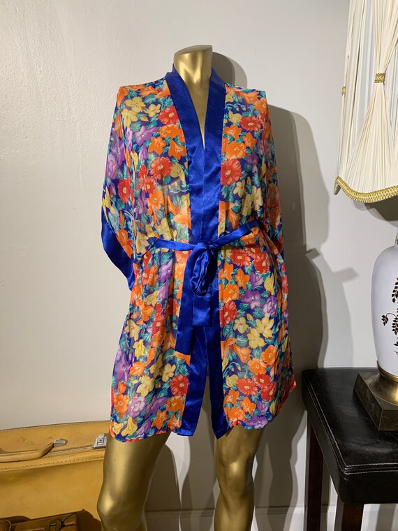 Original 1960’s RARE Amelia’s Floral Robe in Kimo… - image 2