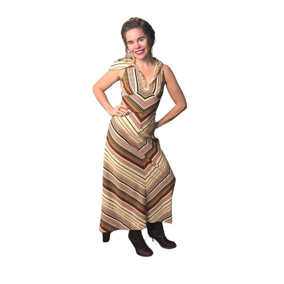 Seventies brown maxi hooded dress - image 2