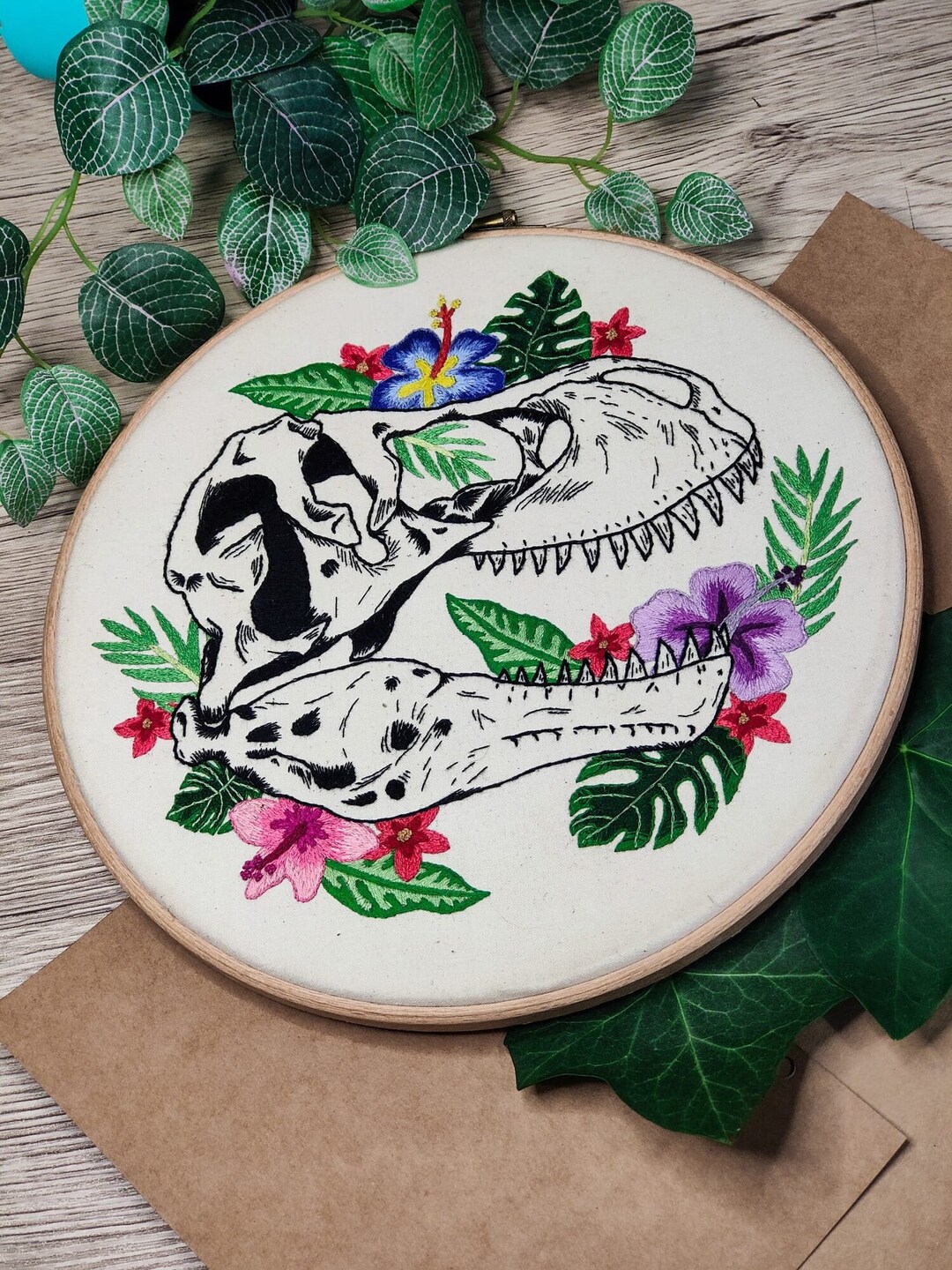 T. Rex Skull Embroidery Pattern PDF, Anatomical Floral Design - Etsy