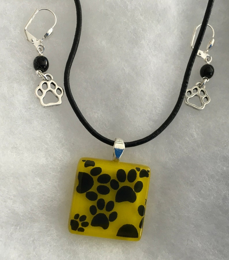 Paw Print Jewelry Set