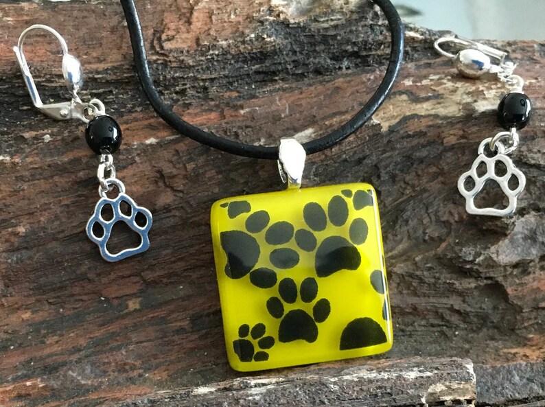 Paw Print Jewelry Set