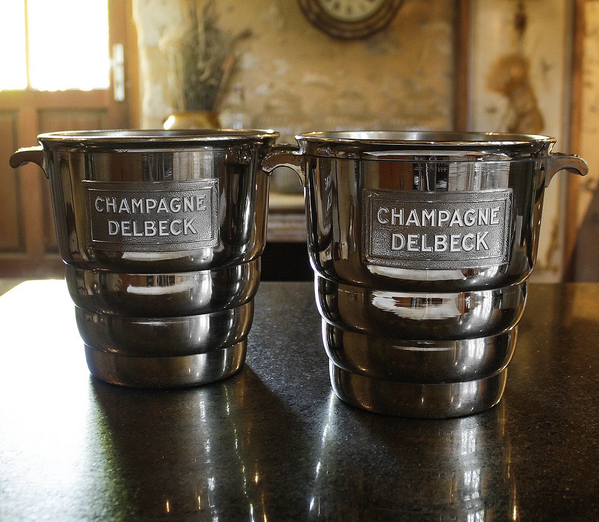 Une Paire de Seaux Champagne Bonne Qualité Delbeck 1930.
