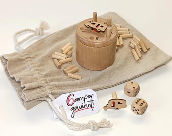 Wooden dice game "Camper 6 in a Row" - special camping edition with extra playing piece - as a travel game in a linen bag