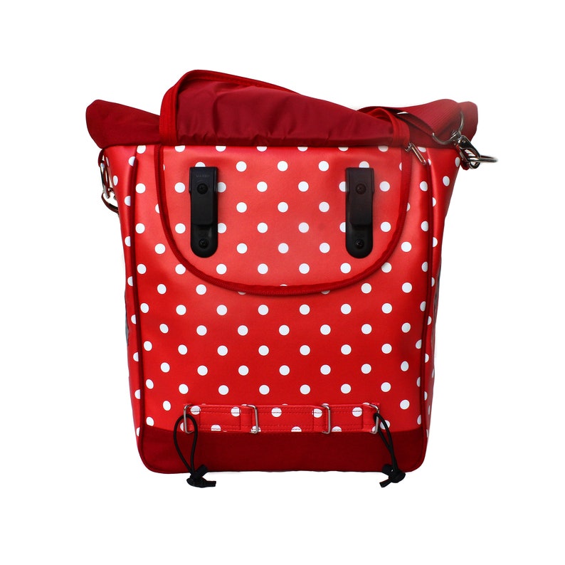 Fahrradtasche für Gepäckträger Satteltasche Packtasche aus bedruckter Plane, rot gepunktet, wasserdicht, mit Tragegurt Lunares rot Bild 5