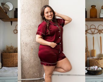 Chic Satin Pajamas, Elevated Matching Shorts Set, Burgundy Pajama Shorts Set, Luxe Matching 2 Piece Lounge Set, Refined