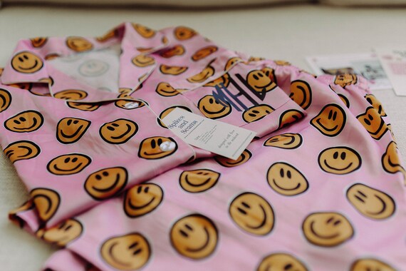 smiley face pajamas, smiley print pajamas, pink wedding pajamas, bridesmaid, bride, birthday girl pajamas, smile pajamas, smile face pajamas