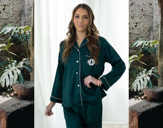 Luxury Satin Pajamas in Emerald Green, Long Sleeve Pants Set, Forest Green Satin Pajamas, Wedding Morning Sleepwear, Wedding Day Loungewear