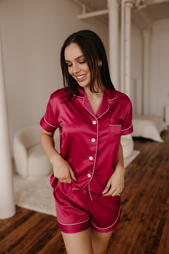 custom pink pajamas, hot pink pajamas, berry pajamas, wedding pajamas, monogram pajamas, silk pajamas, bride pajamas, pajama set, pajama set