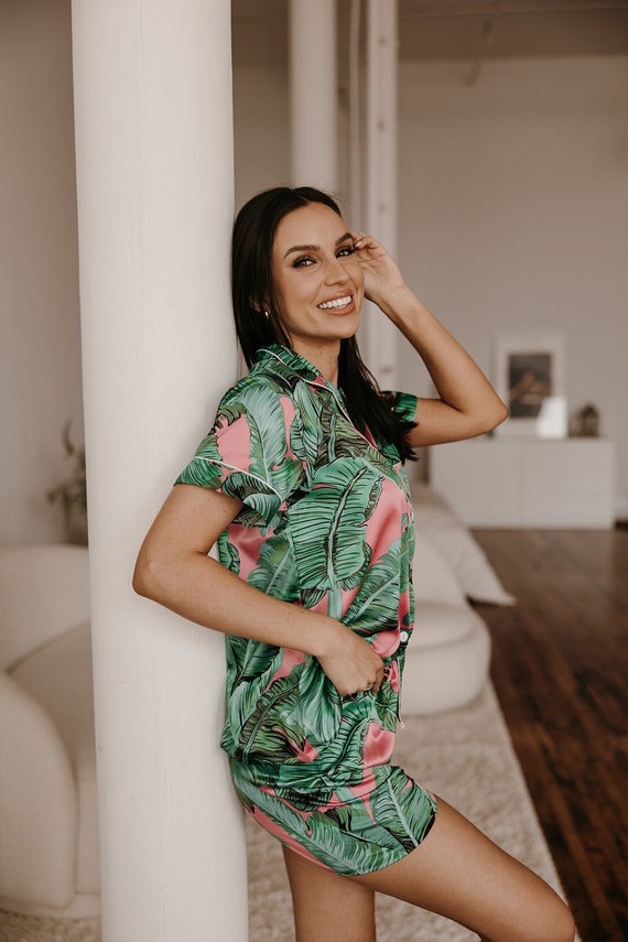 pink palm leaf pajamas, banana leaf, monogram pajamas, wedding pajamas, custom satin pajamas, staycation pajamas, bridesmaid proposal, pink
