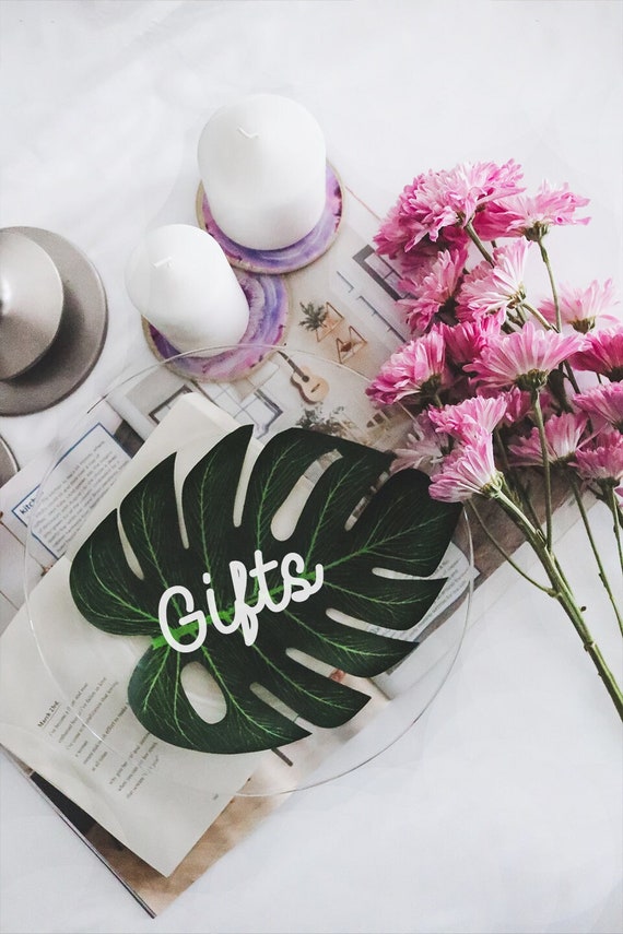 name gift tag, gift wrap, palm leaf gift, tropical gift, monogram, tropical party, Hawaiian theme, destination wedding, tropical gift, bride