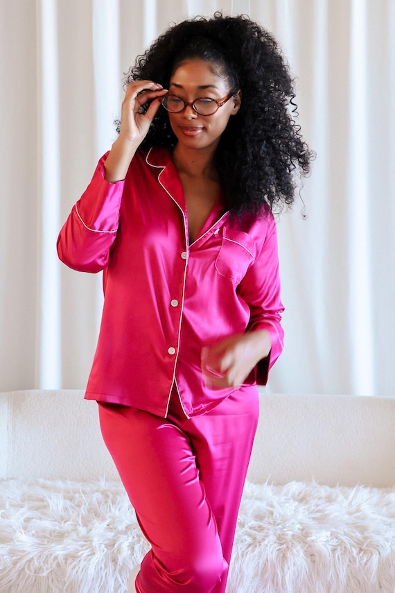 Personalized Pink Pajama Set, Stretch Satin Loungewear, Custom Name PJs, Bride Getting Ready Outfit, Bride Gift