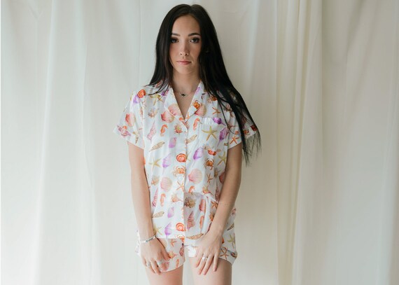 seashell pajamas, beach pattern pajamas, custom wedding pajamas, bridesmaid, bride, seashell print pajamas, beach pajamas, tropical pajamas