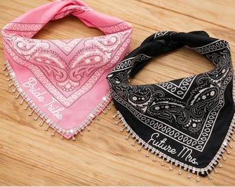 Pañuelo personalizado con diamantes de imitación, accesorio estilo western para despedida de soltera, pañuelo personalizado para fiesta de bodas, con flecos.