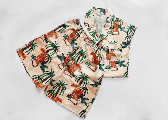 men's cheetah pajamas, groom pajamas, men's jungle pajamas, men's silk shorts , men's silk pajamas, men's satin pajamas,, men's palm pajamas