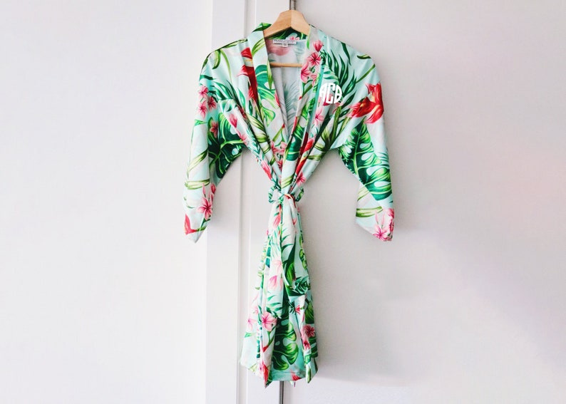 destination weddings robes, bridesmaid robe, Hawaiian print robe, bridal party, banana leaf robe, beach wedding robe, custom name robes image 8