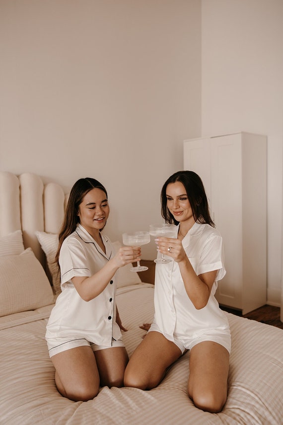 white bride pajamas, white wedding pajamas, custom name pajamas, white satin pajamas, silk pajamas, monogram pajamas, beach wedding, pajamas
