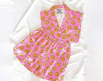 smiley face pajamas, smiley print pajamas, pink wedding pajamas, bridesmaid, bride, birthday girl pajamas, smile pajamas, smile face pajamas