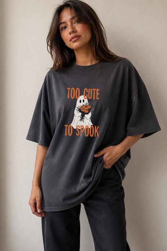 Halloween Oversized Graphic Tee, Women’s Relaxed Fit T-Shirt, Spooky Season Shirt, Cute Fall Clothing