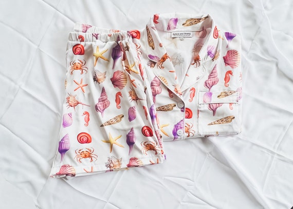 seashell print pajamas, beach pajamas, custom wedding pajamas, bridesmaid, bride, seashells pajamas, beach print pajamas, tropical pajamas