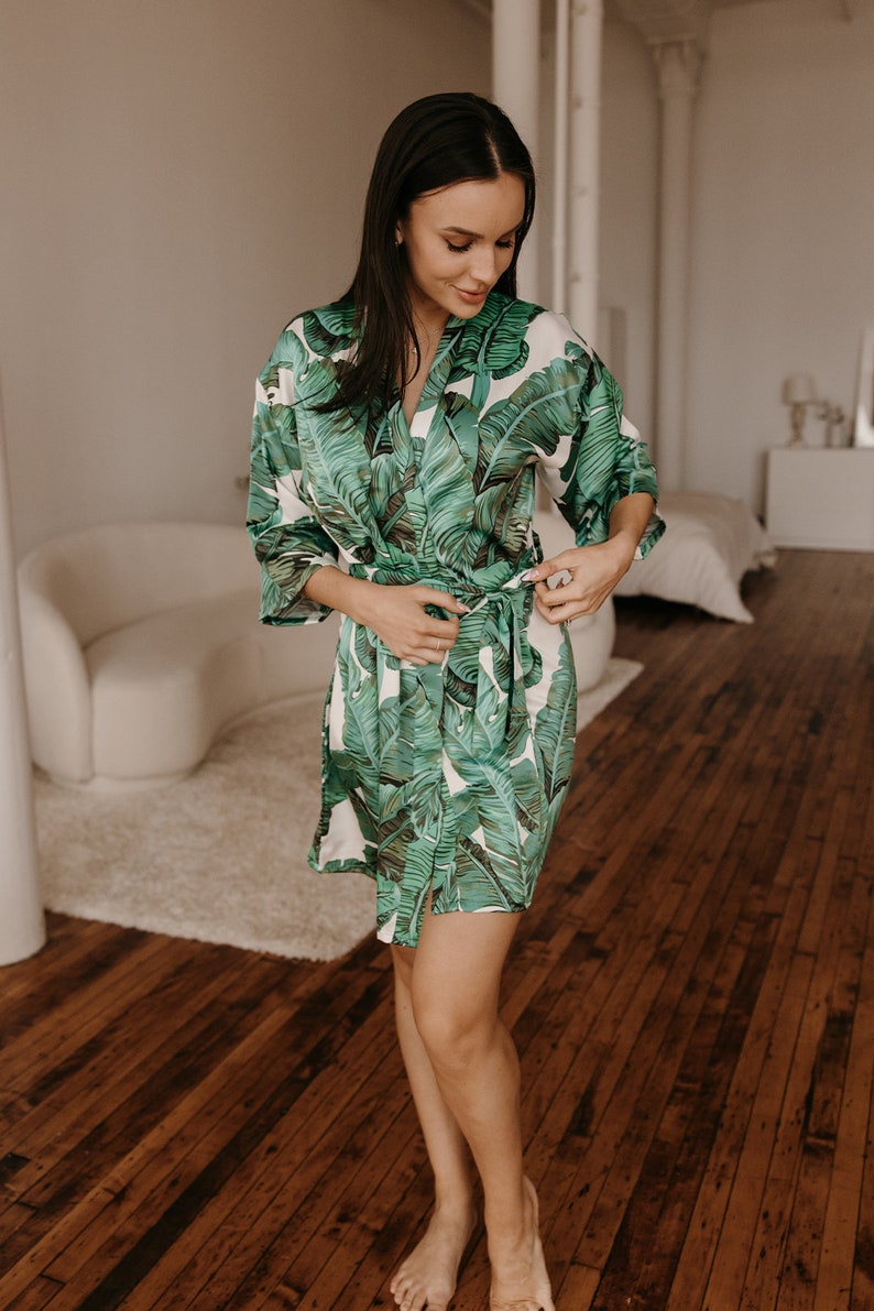 green palm leaf robe, bridesmaid robe, hawaiian robe, bridal party robes, banana leaf robe, tropical robe, destination wedding robes, satin image 8