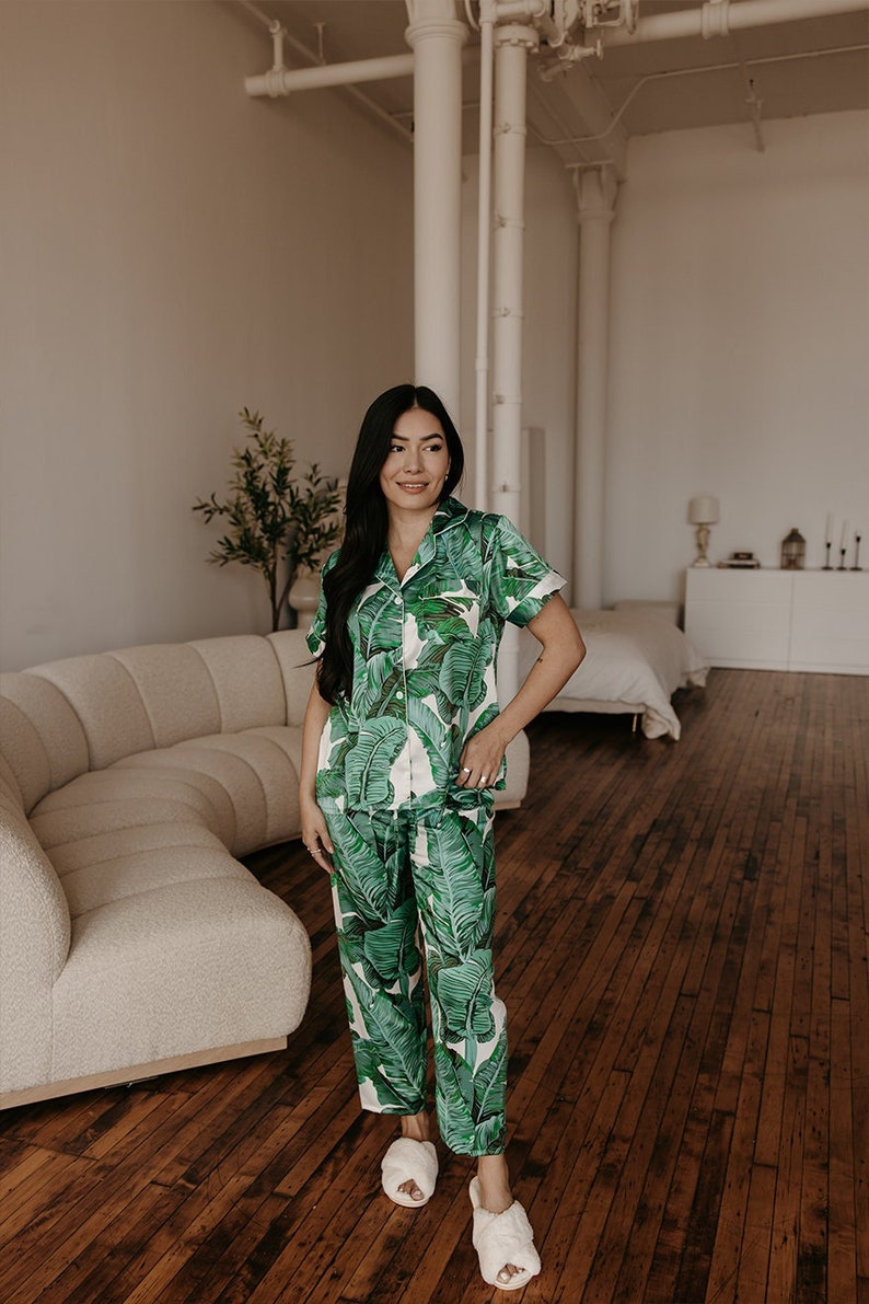 green palm leaves pajama set, banana leaf pajamas, monogram pajamas, bridal party pajamas, bridesmaid pajamas, bride pj's, custom pajamas image 3