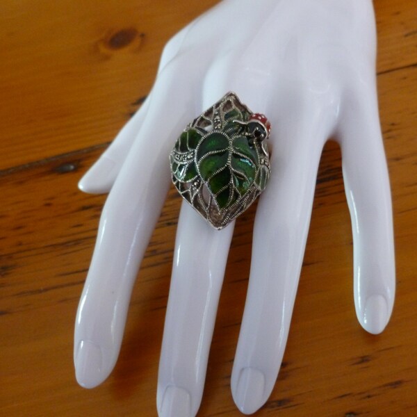 Vintage Lady Beetle or Ladybug on Leaf Ring, 925 Sterling Silver Enamel and Marcasite Ring, Christmas Gift