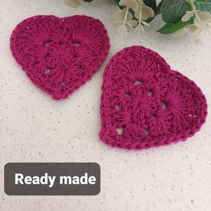 Set of 2 magenta crochet love heart motifs or embellishments, crochet magenta hearts, valentine hearts, heart appliques.