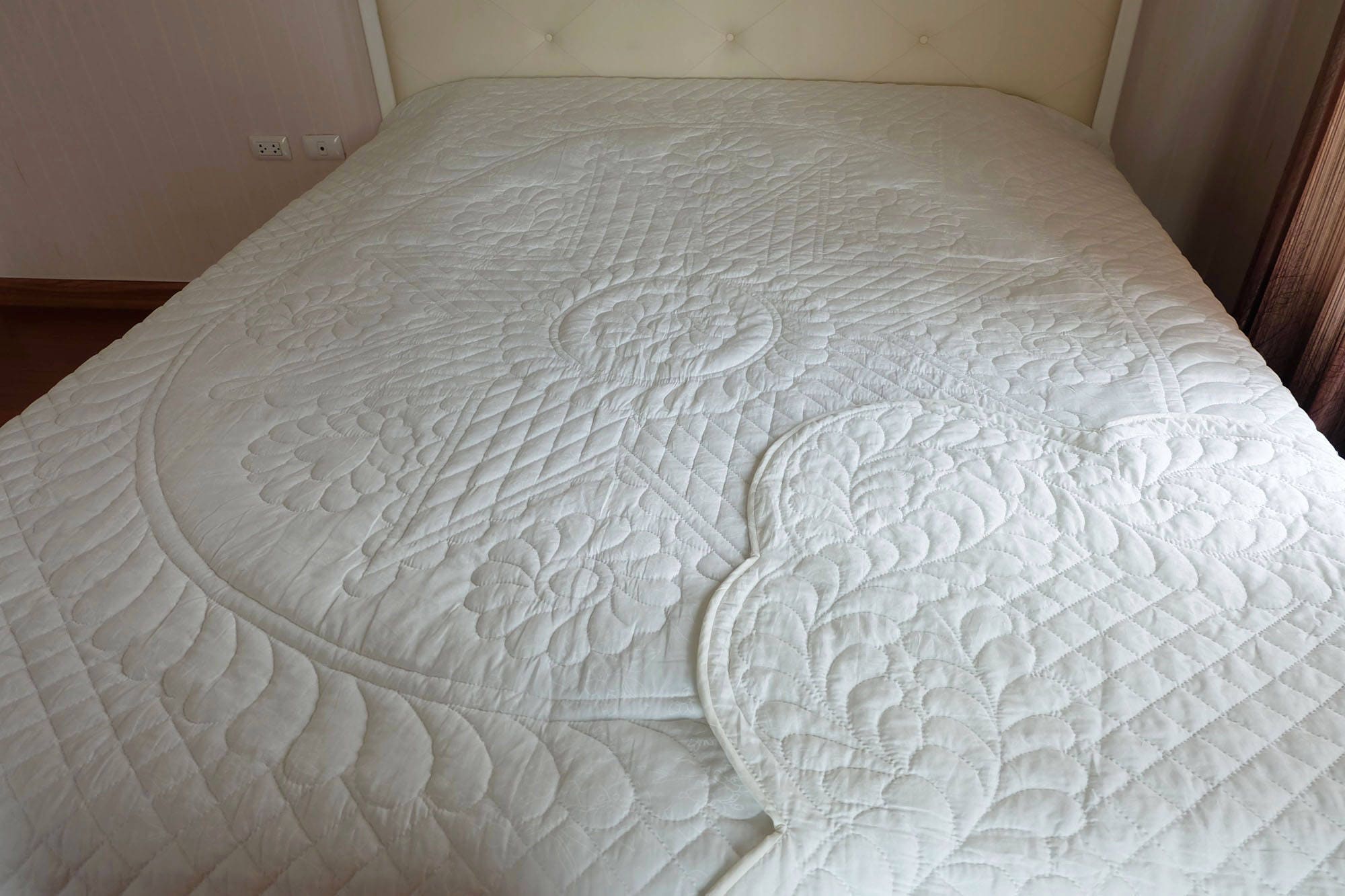 White Quilt Scallop Edge White Coverlet Cream Bedspread Etsy