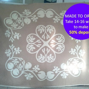 PERSONALIZED Hawaiian design quilt, Hawaiian applique quilt, Personalized Hawaiian quilt blanket, Vintage style quilt, Vintage bedroom decor