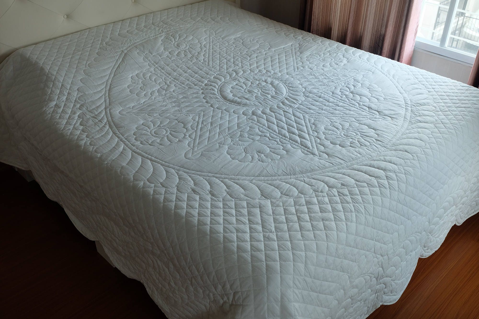 White Quilt Scallop Edge White Coverlet Cream Bedspread Etsy