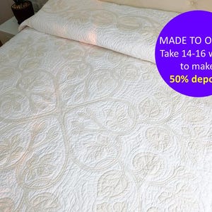 Neutral Hawaiian applique quilt, Handmade Hawaiian quilt bed cover, Tone on tone Hawaiian quilt, White & beige quilt bed cover, Costal decor