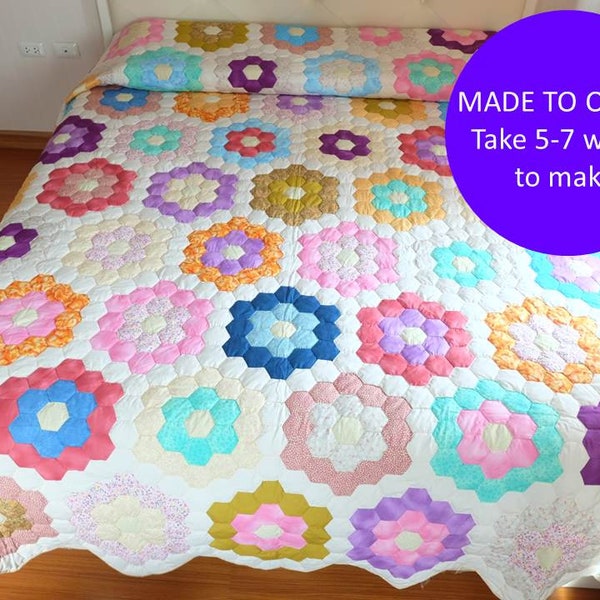 Sweet English Patchwork quilt, Grandmother's flower Garden quilt, Hexagon Amish style King Size, Quilt on sale, Personalized Quilt queen
