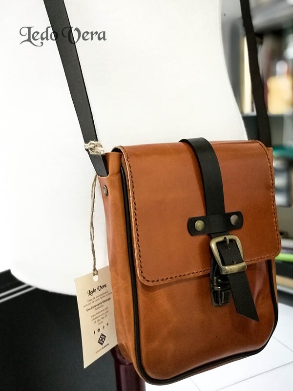 brown leather crossbody bag small