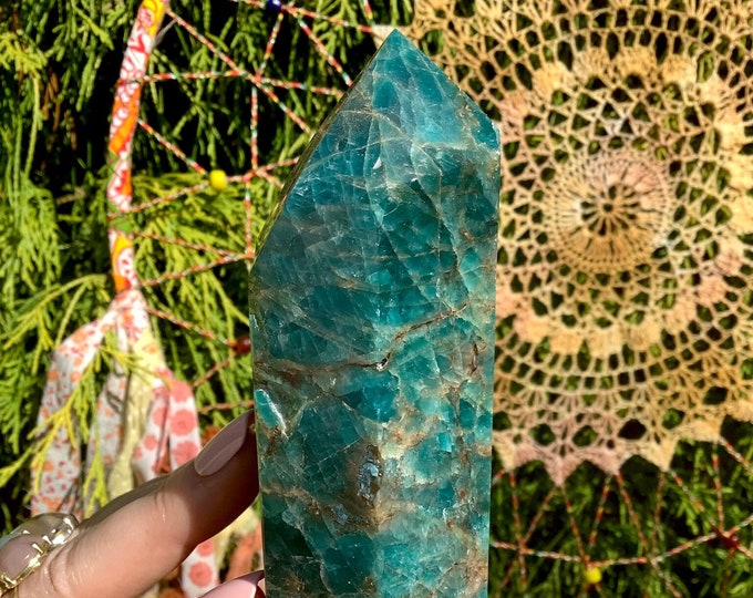 Blue Apatite Crystal Generator ~ 1 Lb. 3 oz. ~ 5" Tall Tower ~ Sparkling Colors ~ Altar, Reiki Display ~ Fast & Free Shipping