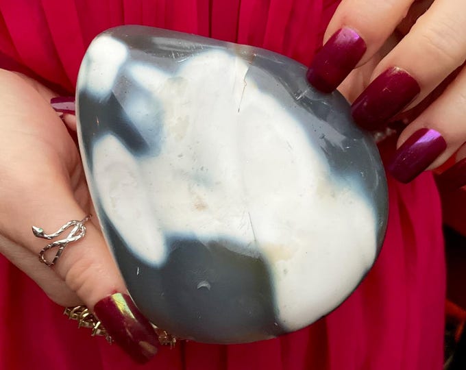 Orca Agate Freeform Crystal ~ Large 1 Lb. ~ 3 1/2" Long ~ Stunning Blue-Black Grey, White Colors ~ Palm Stone ~ Fast & Free Shipping, U.S.A.