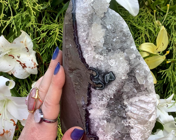 Amethyst Crystal Cluster ~ Large 4 lb. 15 oz. ~ 7" Tall ~ Clear Calcite Inclusion ~ Beautiful Purple Quartz Points ~ Fast & Free Shipping