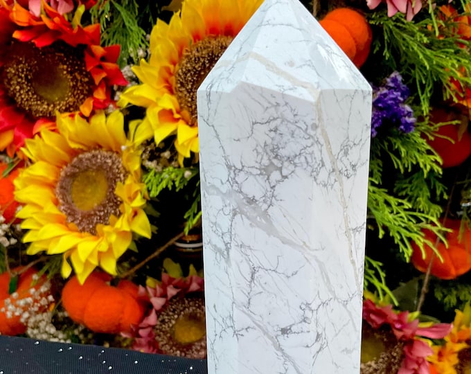 Howlite Crystal Generator ~ Large 1 lb. 8 oz. ~ 6" Tall Tower ~ White with Gray Line Patterns ~ Fast & Free Shipping from USA, Tariff Free ~