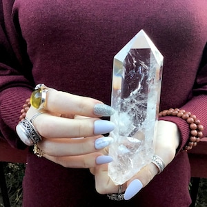 Quartz Crystal Wand Large 11.3 oz. High Altitude Himalayan ~ 5 1/2&quot; Long ~ Museum Quality ~ Water Clear Point ~ Sparkling Rainbow Inclusions