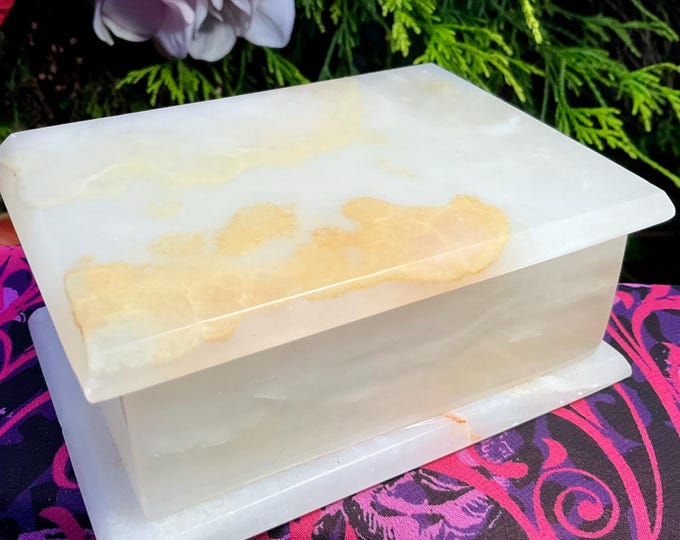 White Onyx Jewelry Box with Lid ~ 5" Long ~ Vintage Hand Carved Charging Box