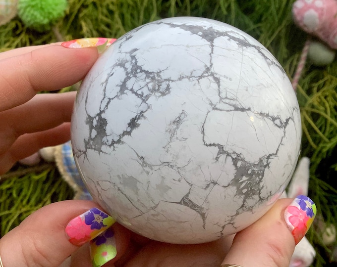 Howlite Crystal Ball ~ Large 1 Lb. 7 oz. ~ 3" Wide ~ Polished Sphere ~ Natural White w/ Gray Line Patterns ~ Fast Shipping ~ TARIFF FREE