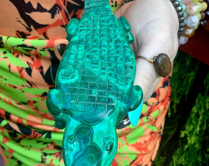 Malachite Crocodile Crystal Carving ~ 11 oz. ~ 6 1/2" Long ~ Vintage Hand Carved from Congo ~ Museum Quality