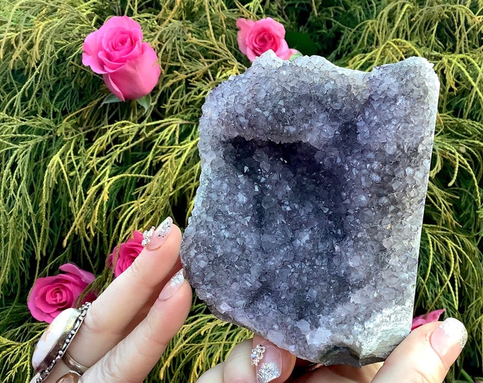 Amethyst Crystal Cluster ~ Large 1 lb. 5 oz. ~ 4" Tall ~ Reiki Display ~ Beautiful Specimen Clear Calcite Points ~ Fast & Free Shipping