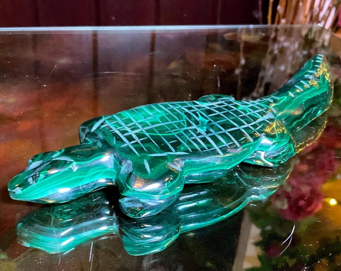 Malachite African Alligator ~ 11 oz. ~ 7 1/2" Long ~ Vintage Congo Display Animal Totem ~ Gorgeous Hand Carved Green Mineral ~
