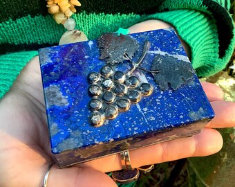 ラピスラズリ アクセサリーケース　宝石箱 ラピスラズリのジュエリーボックス（蓋付き）～長さ3インチ～シルバー